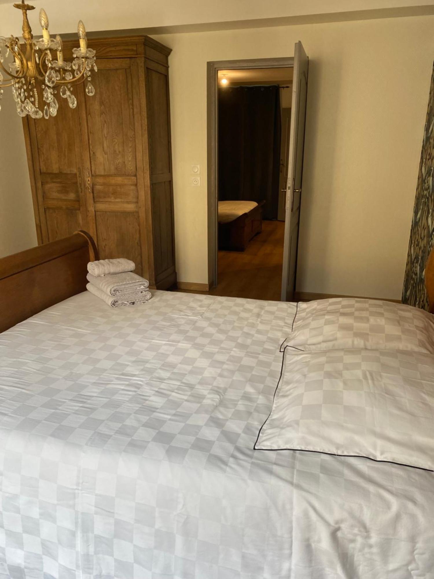 La Chambre D'Angele Sedan Exterior foto